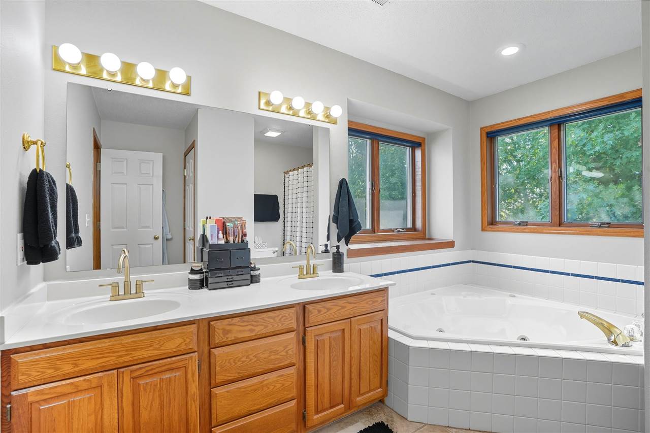 1135 Hampton Court Iowa City IA 52240