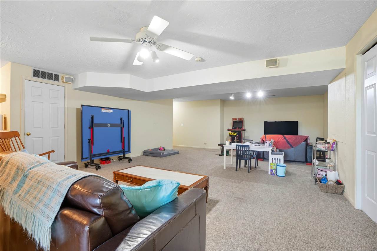 1135 Hampton Court Iowa City IA 52240