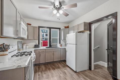 1903 10th Avenue Belle Plaine IA 52208