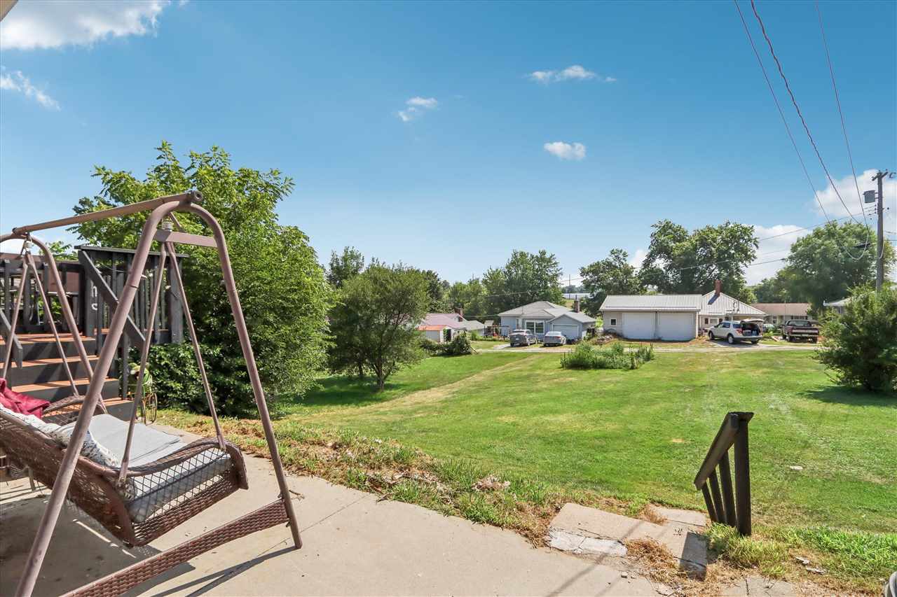 1903 10th Avenue Belle Plaine IA 52208