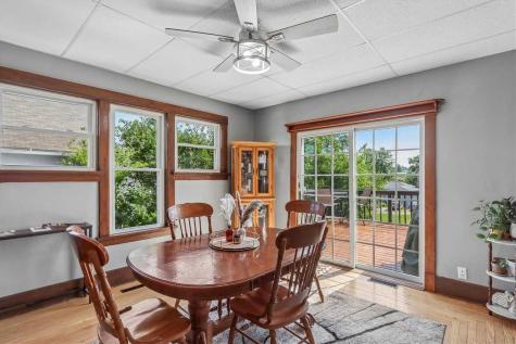 1903 10th Avenue Belle Plaine IA 52208