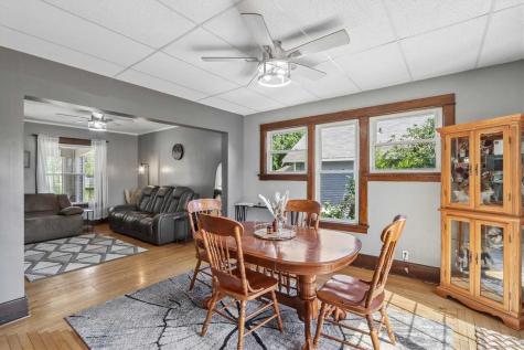 1903 10th Avenue Belle Plaine IA 52208