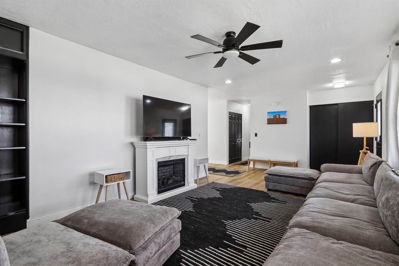 1007 19th Avenue Coralville IA 52241