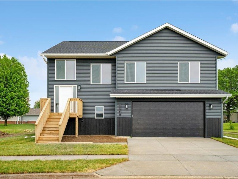 1420 Duncan Drive Muscatine IA 52761