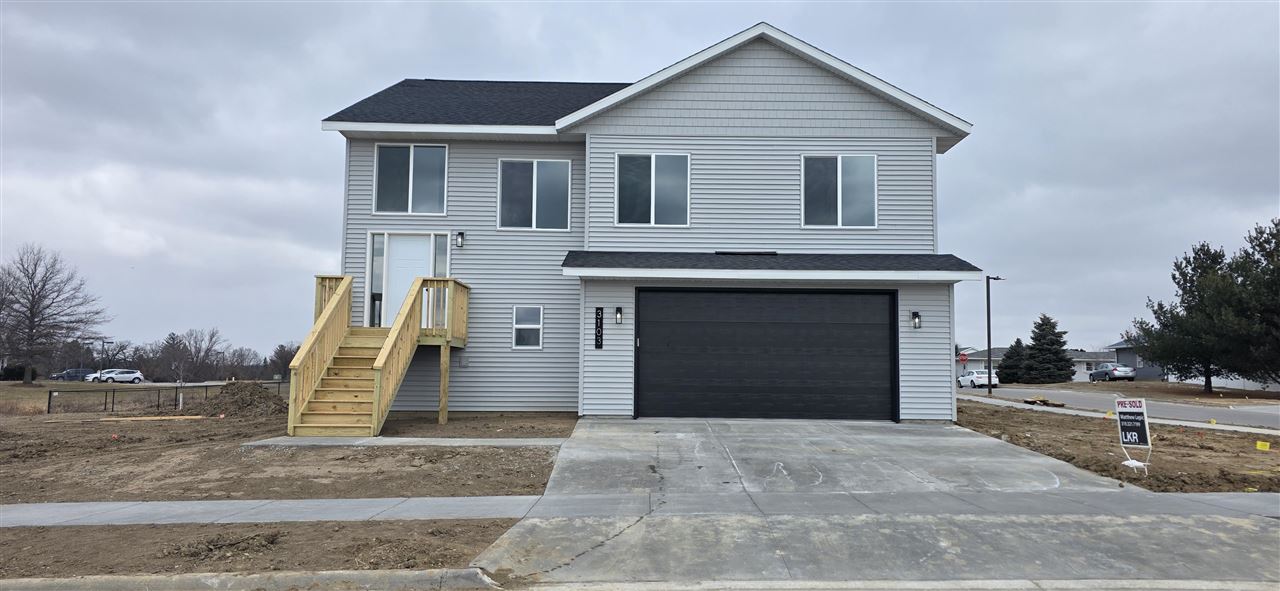 1420 Duncan Drive Muscatine IA 52761
