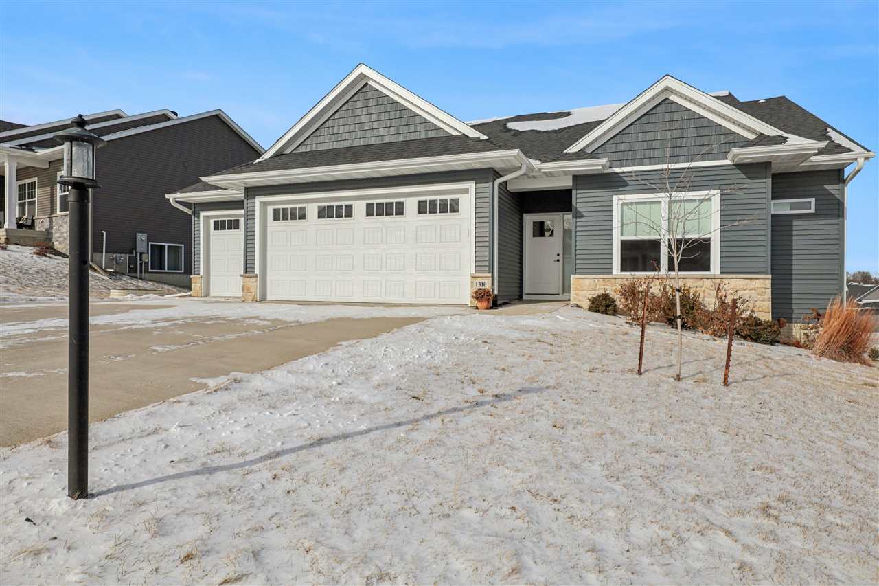 1310 E Gable Way Tiffin IA 52340