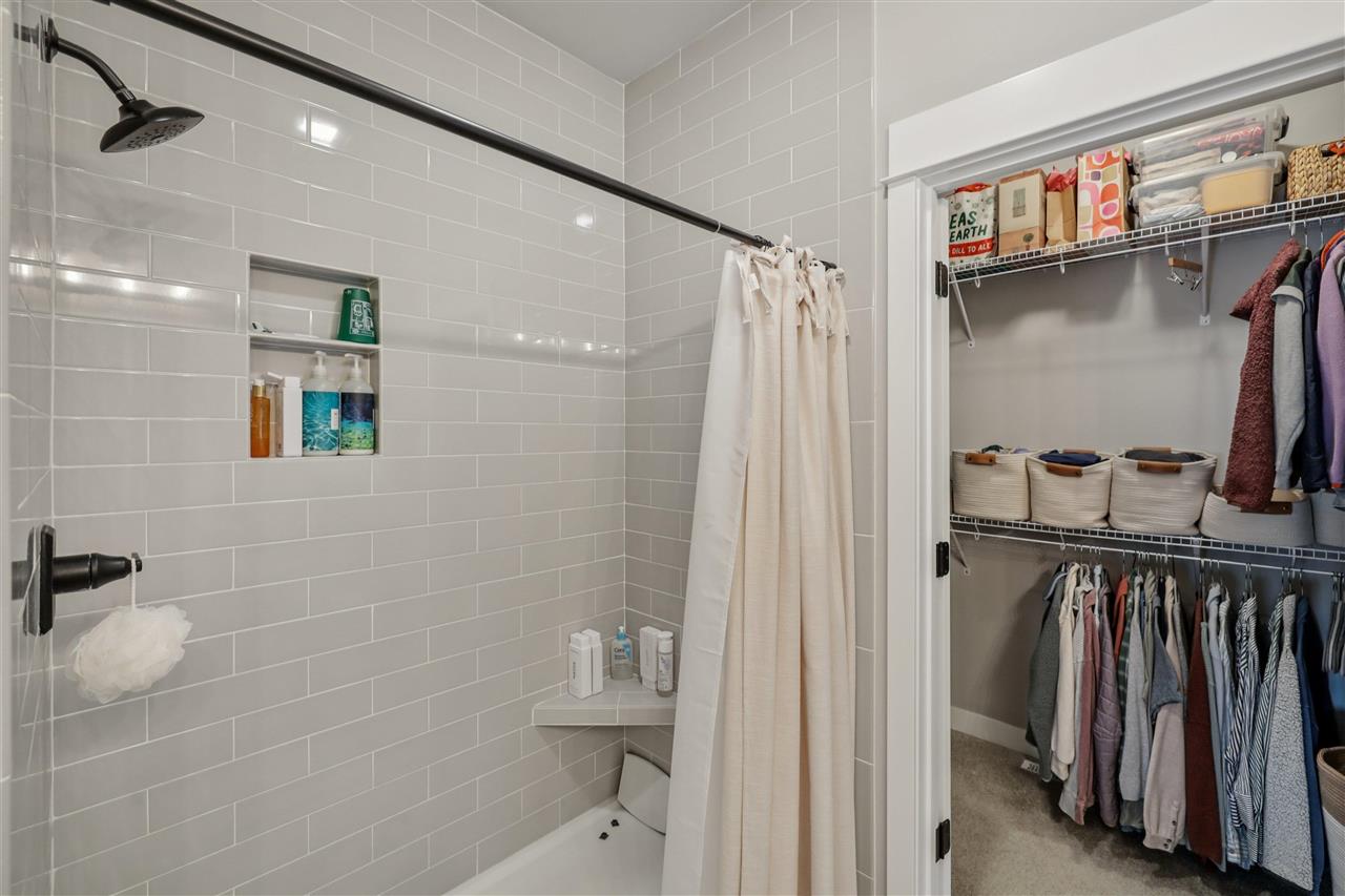 1310 E Gable Way Tiffin IA 52340