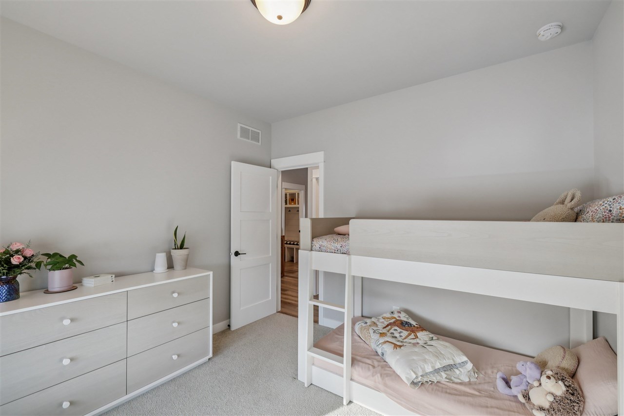 1310 E Gable Way Tiffin IA 52340