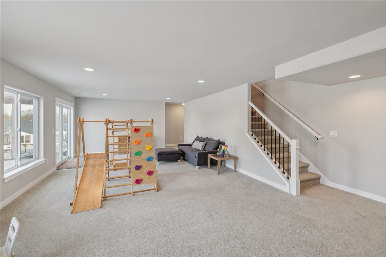 1310 E Gable Way Tiffin IA 52340