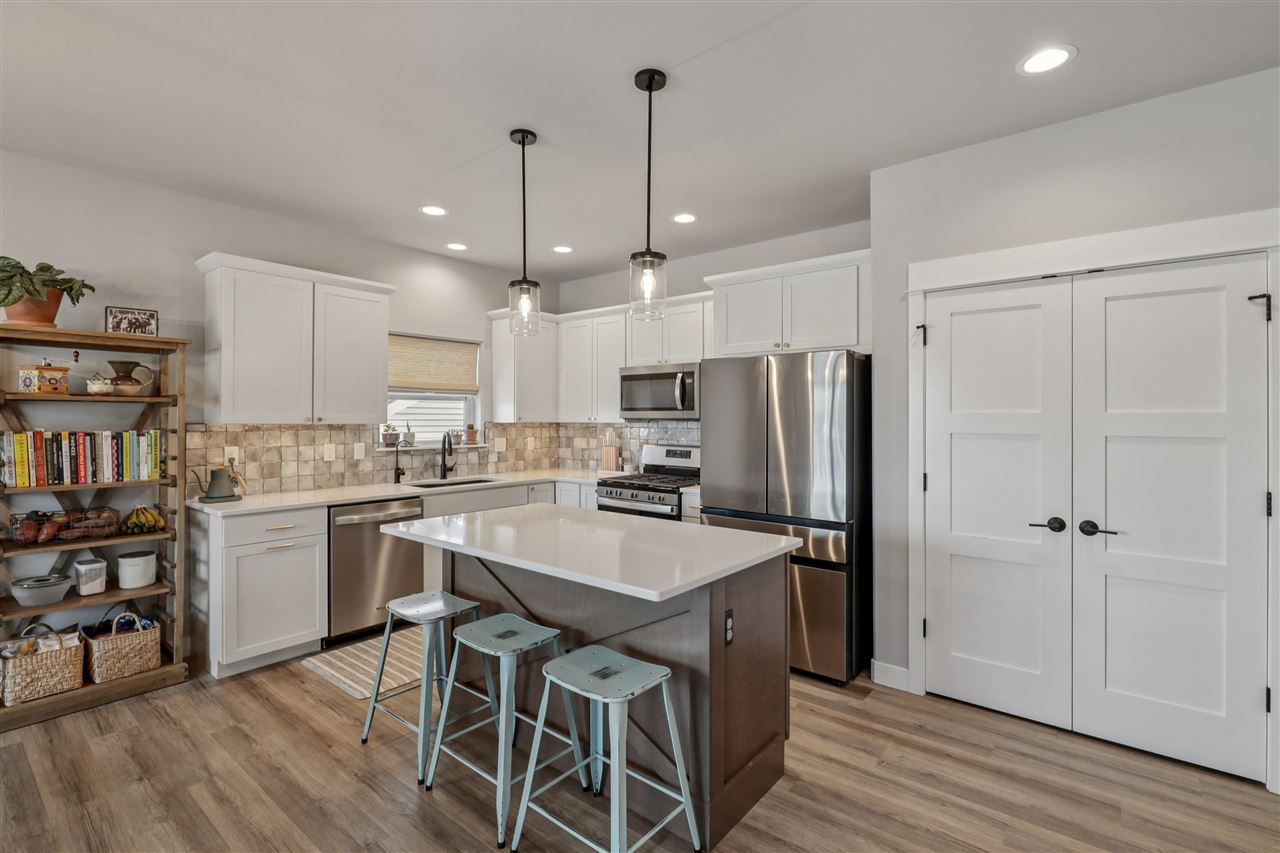 1310 E Gable Way Tiffin IA 52340