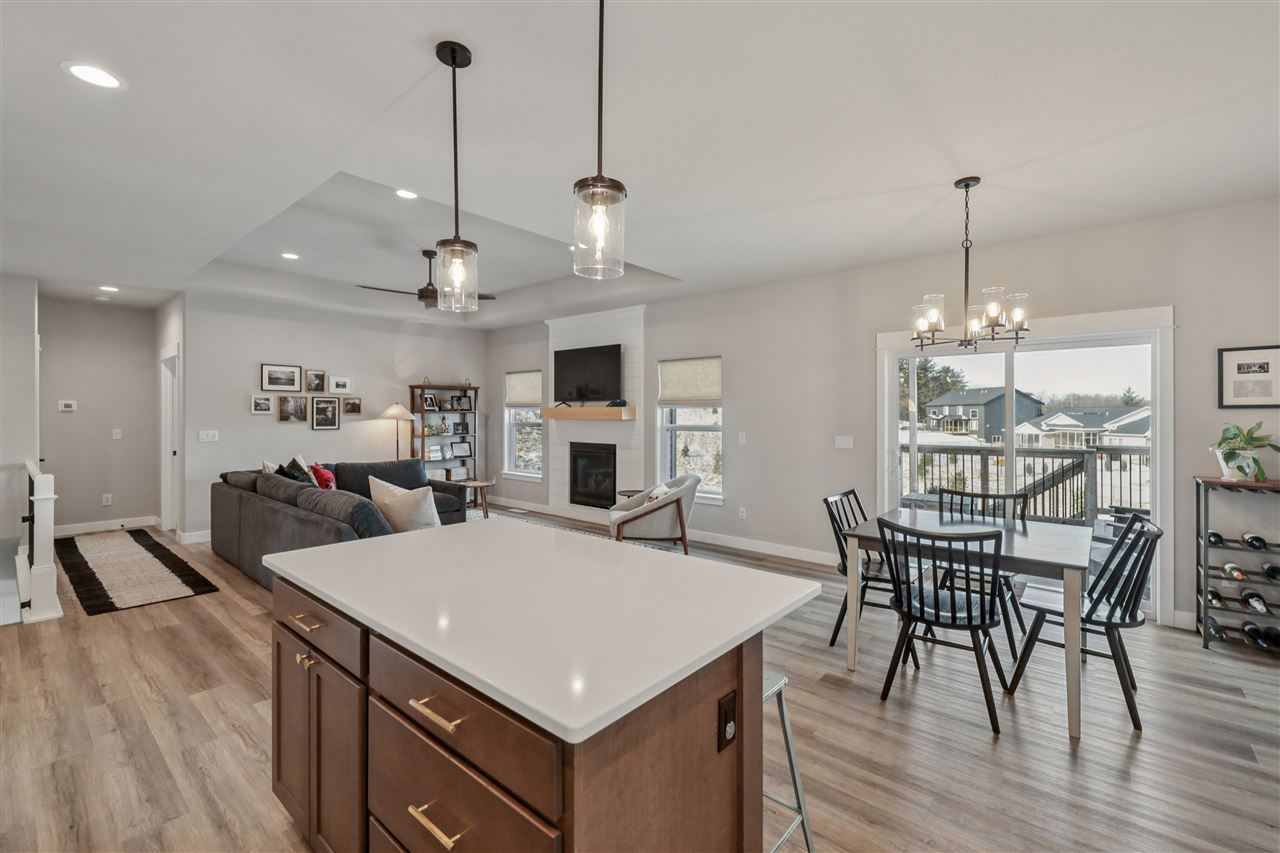 1310 E Gable Way Tiffin IA 52340
