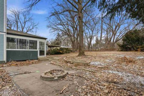 920 Ginter Avenue Iowa City IA 52240