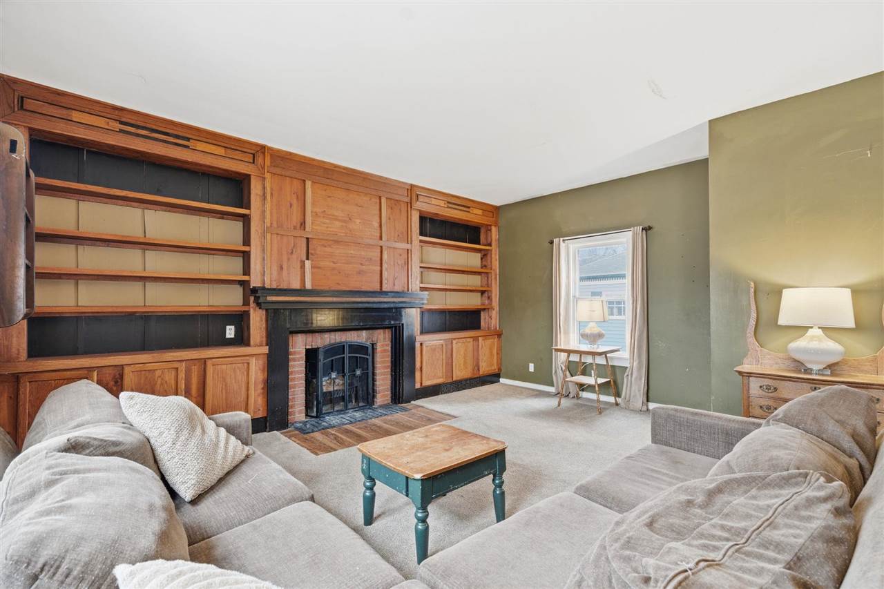 920 Ginter Avenue Iowa City IA 52240