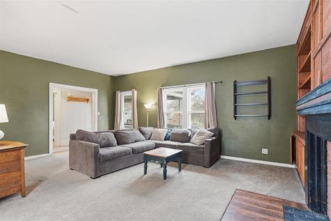 920 Ginter Avenue Iowa City IA 52240