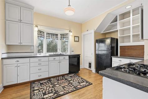 920 Ginter Avenue Iowa City IA 52240