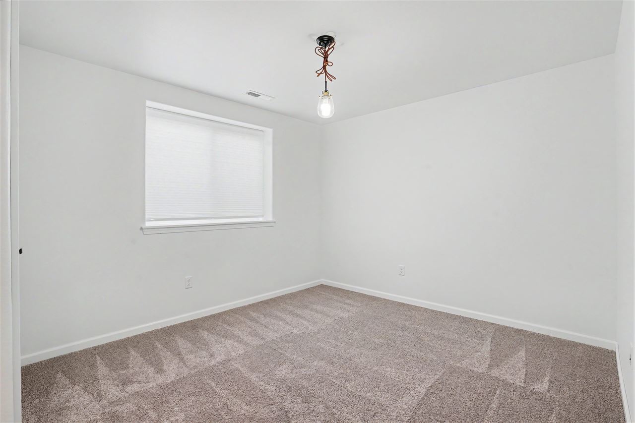 565 Dakota Avenue Tiffin IA 52340