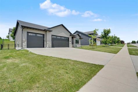 565 Dakota Avenue Tiffin IA 52340
