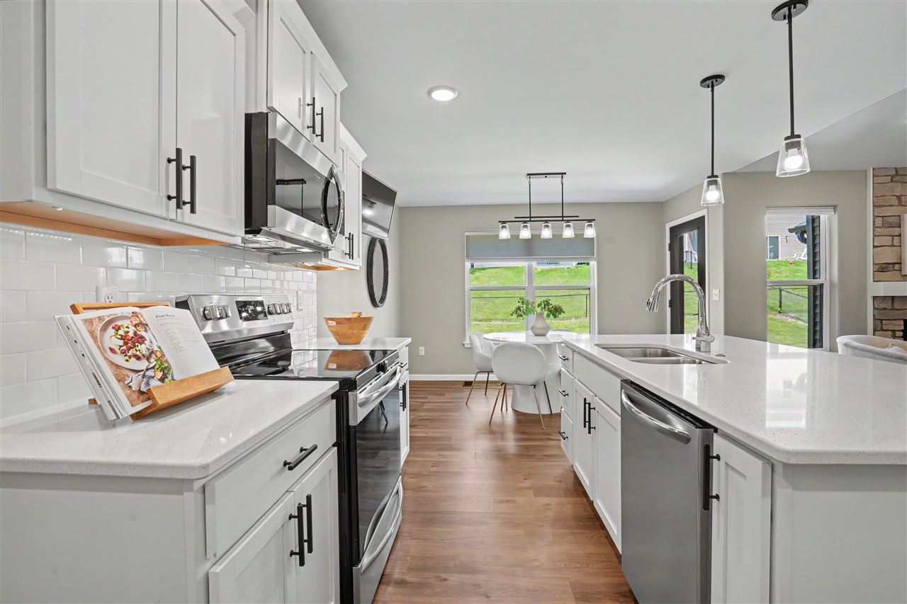 565 Dakota Avenue Tiffin IA 52340