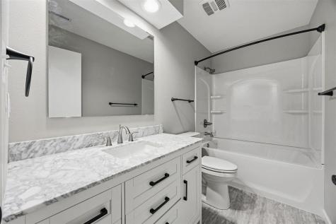3310 Riverside Drive NE Cedar Rapids IA 52411