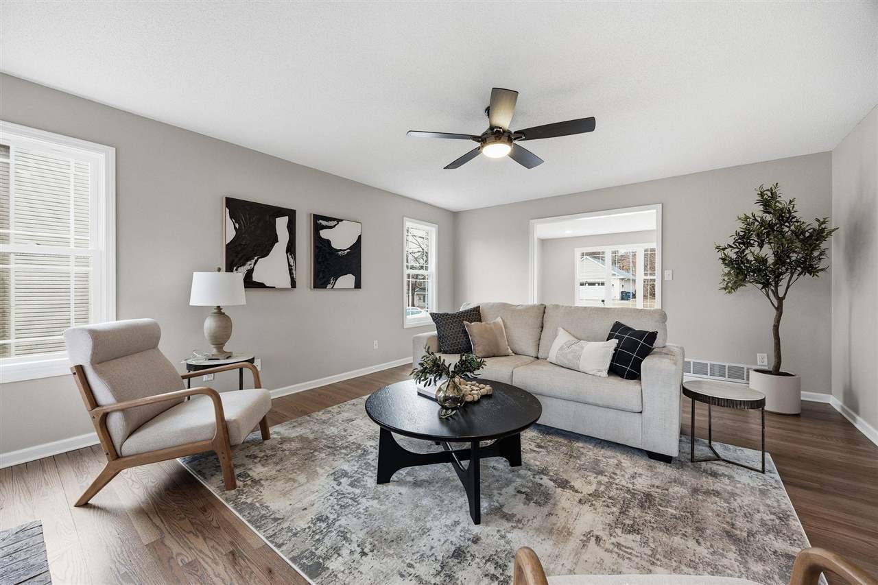 3310 Riverside Drive NE Cedar Rapids IA 52411