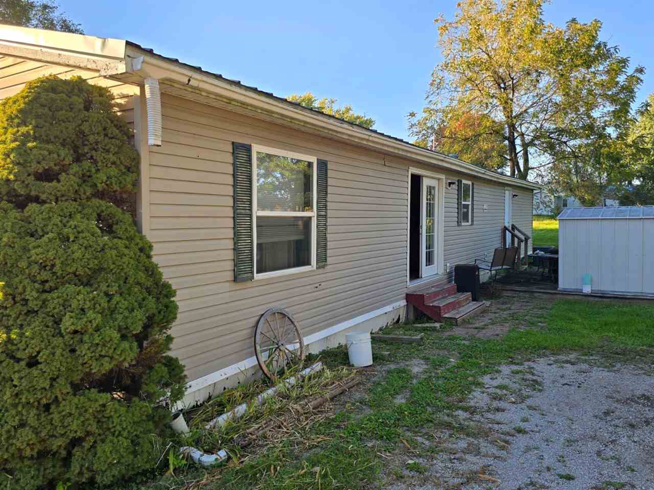 315 S Maple Cincinnati IA 52549