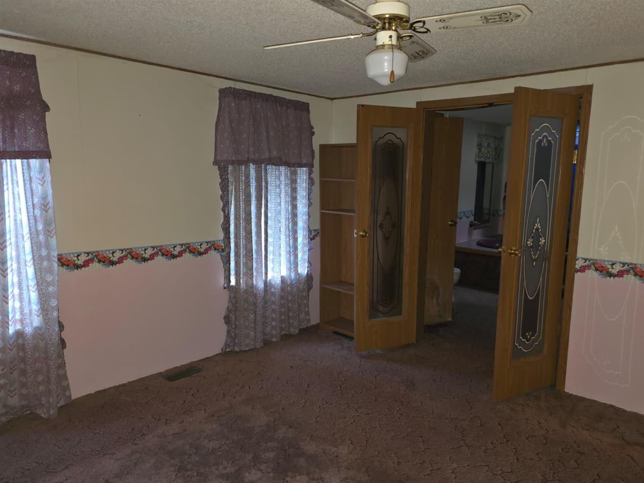 315 S Maple Cincinnati IA 52549