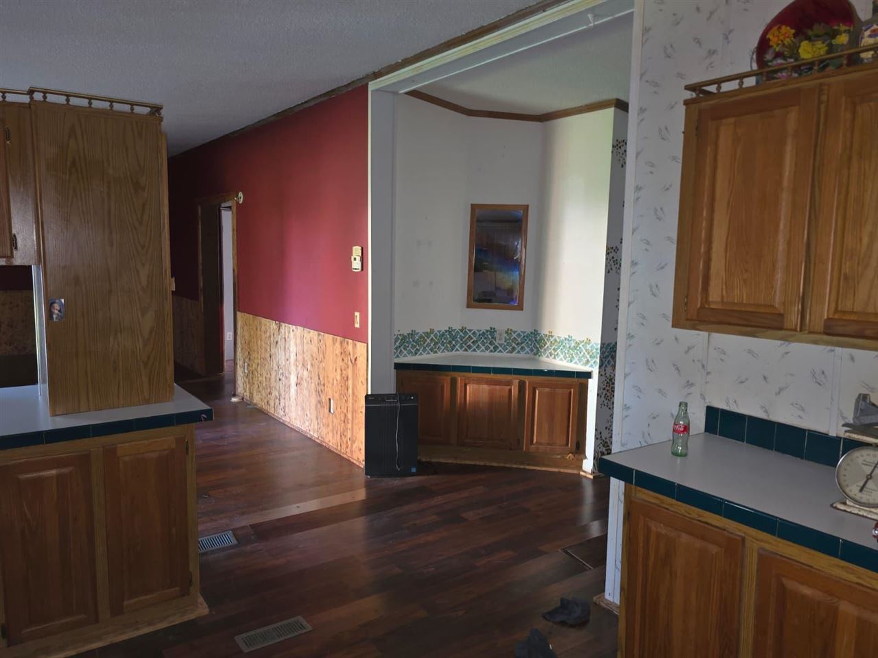 315 S Maple Cincinnati IA 52549