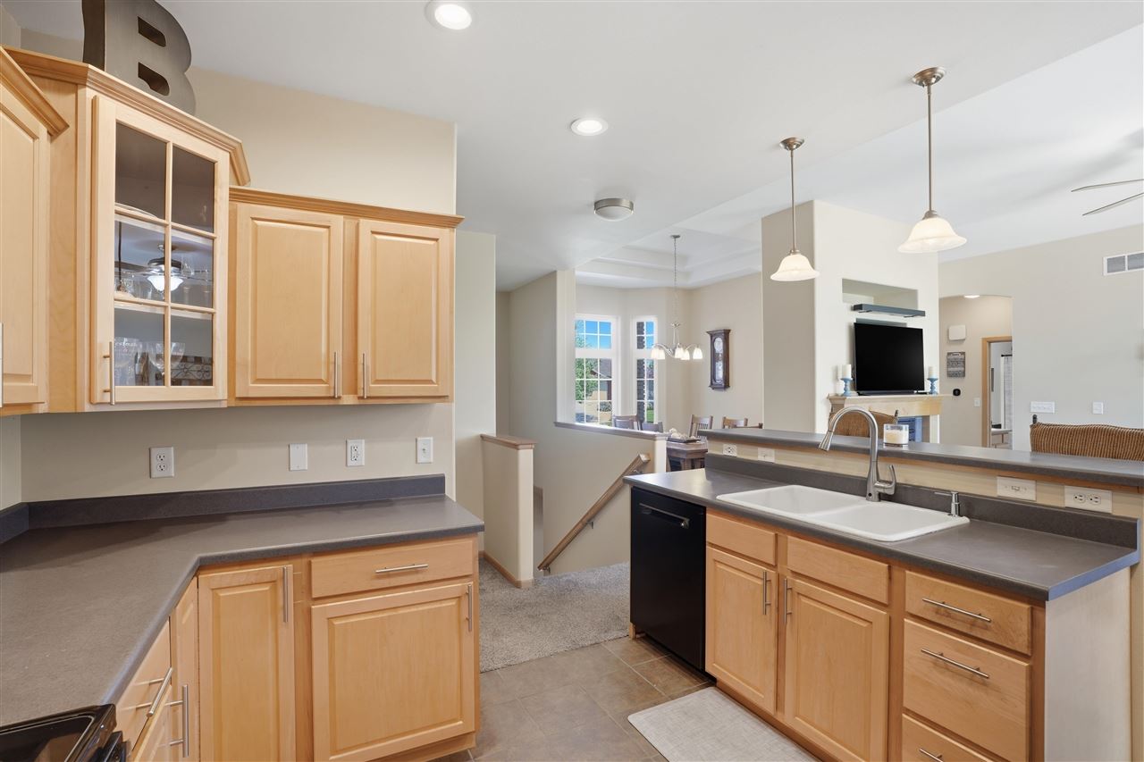 850 Fox Valley Drive North Liberty IA 52317