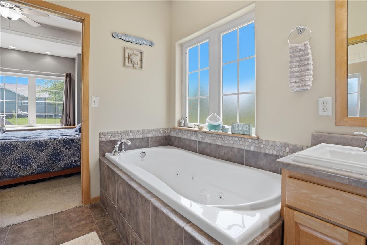 850 Fox Valley Drive North Liberty IA 52317