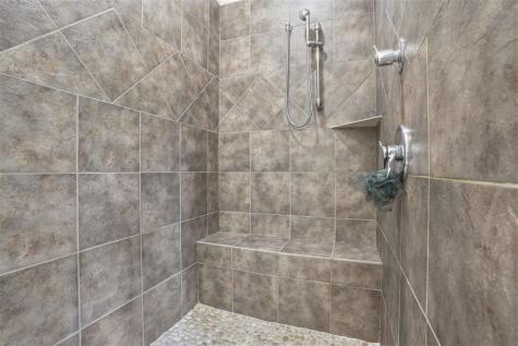850 Fox Valley Drive North Liberty IA 52317