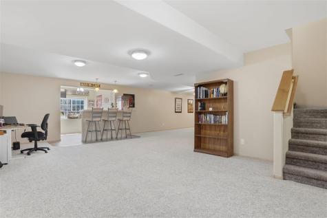 850 Fox Valley Drive North Liberty IA 52317