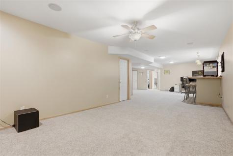 850 Fox Valley Drive North Liberty IA 52317