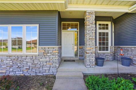 850 Fox Valley Drive North Liberty IA 52317