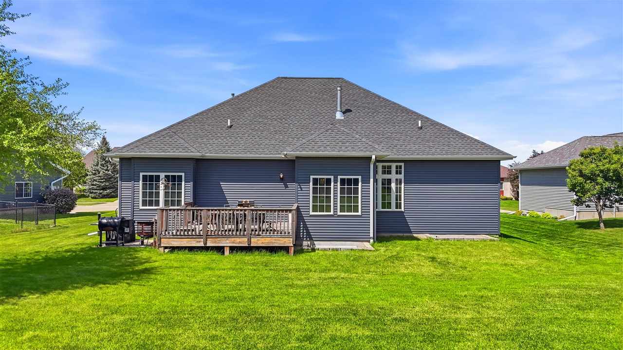 850 Fox Valley Drive North Liberty IA 52317