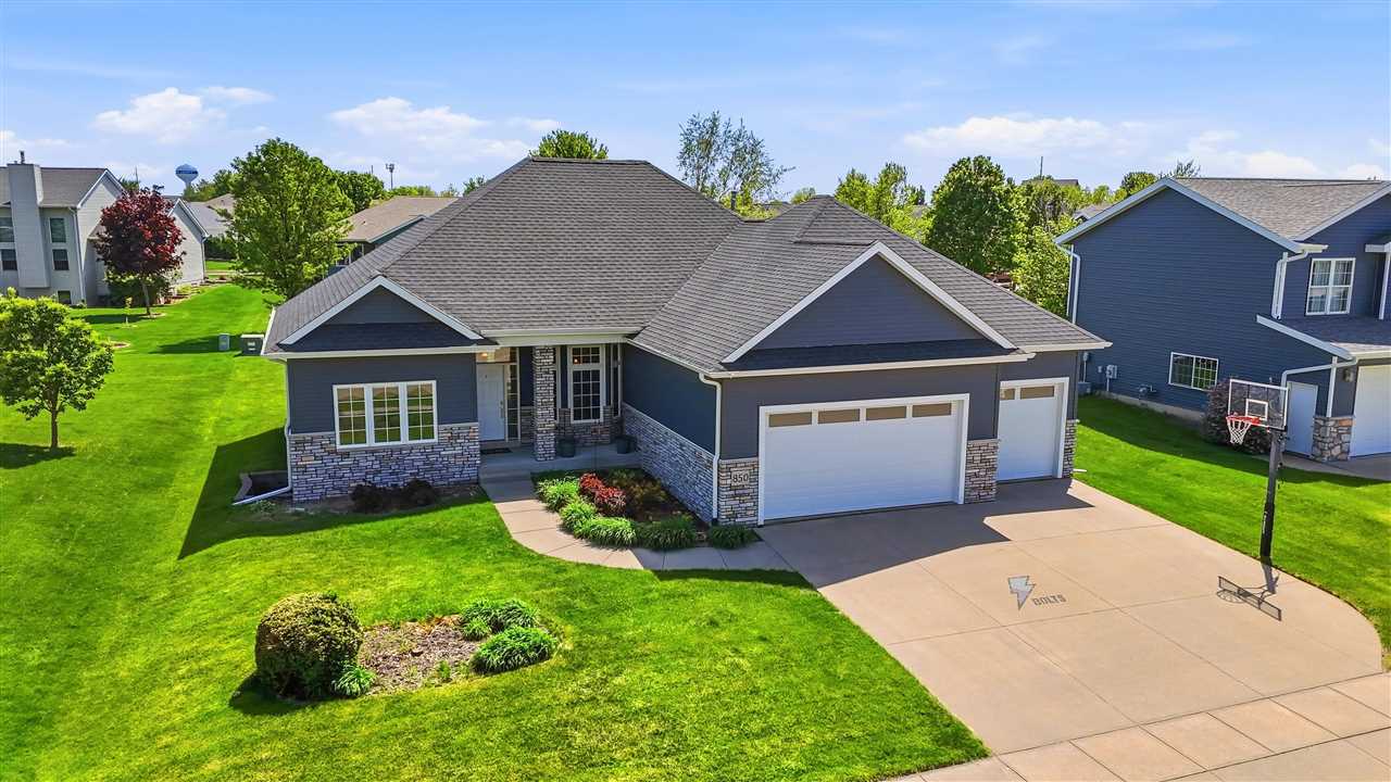 850 Fox Valley Drive North Liberty IA 52317