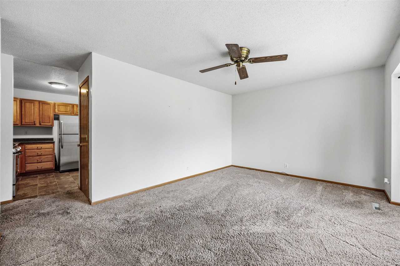 6715 Inwood Lane Cedar Rapids IA 52402