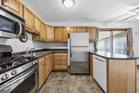 6715 Inwood Lane Cedar Rapids IA 52402