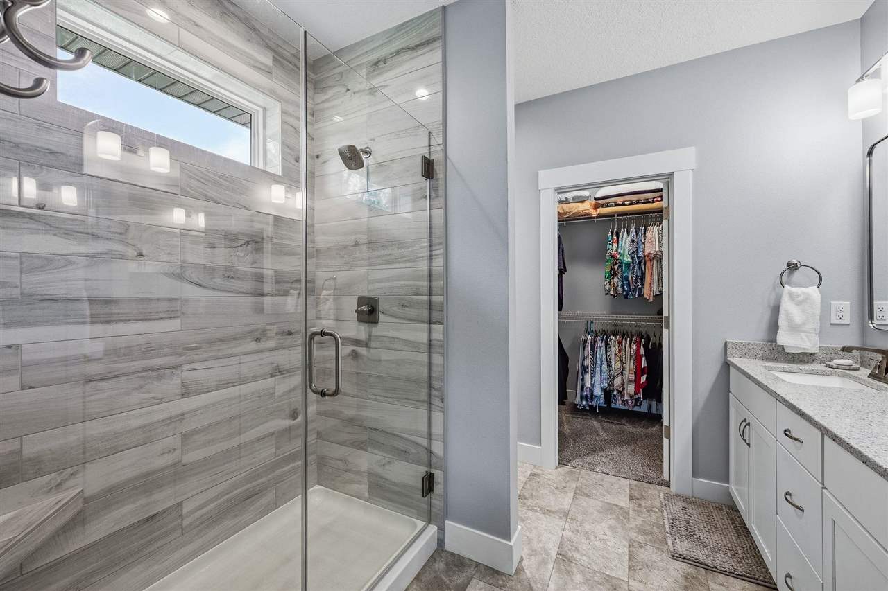 3040 Sunflower Street Ely IA 52227