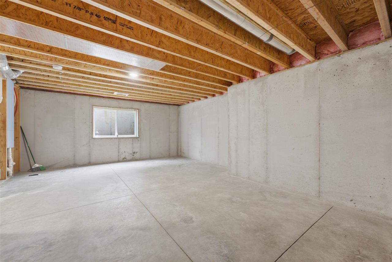 1005 S 12th Avenue Washington IA 52353