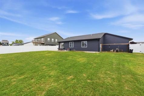 1005 S 12th Avenue Washington IA 52353