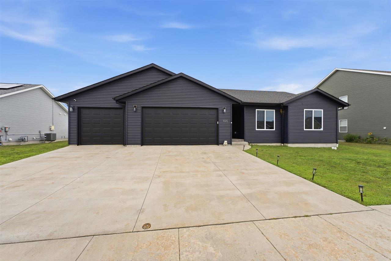 1005 S 12th Avenue Washington IA 52353