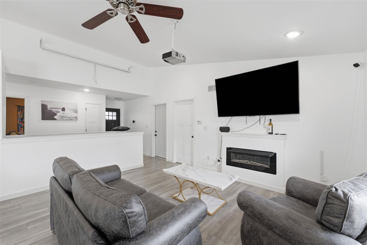 1005 S 12th Avenue Washington IA 52353