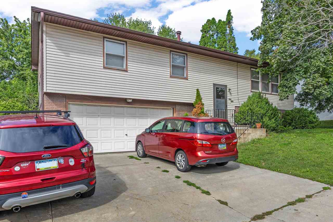 621 & 623 Westgate Street Iowa City IA 52246