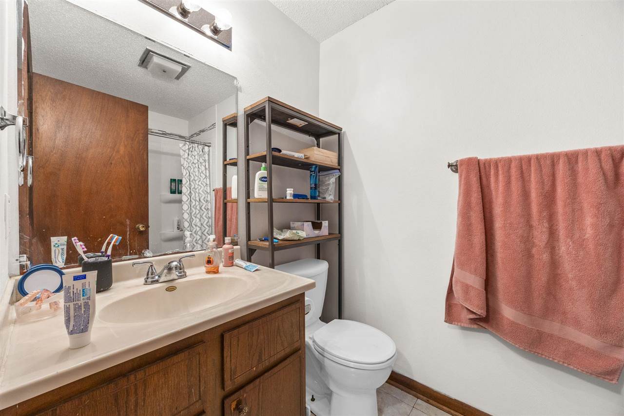 621 & 623 Westgate Street Iowa City IA 52246