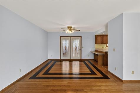 220 W Main Street Oxford IA 52322