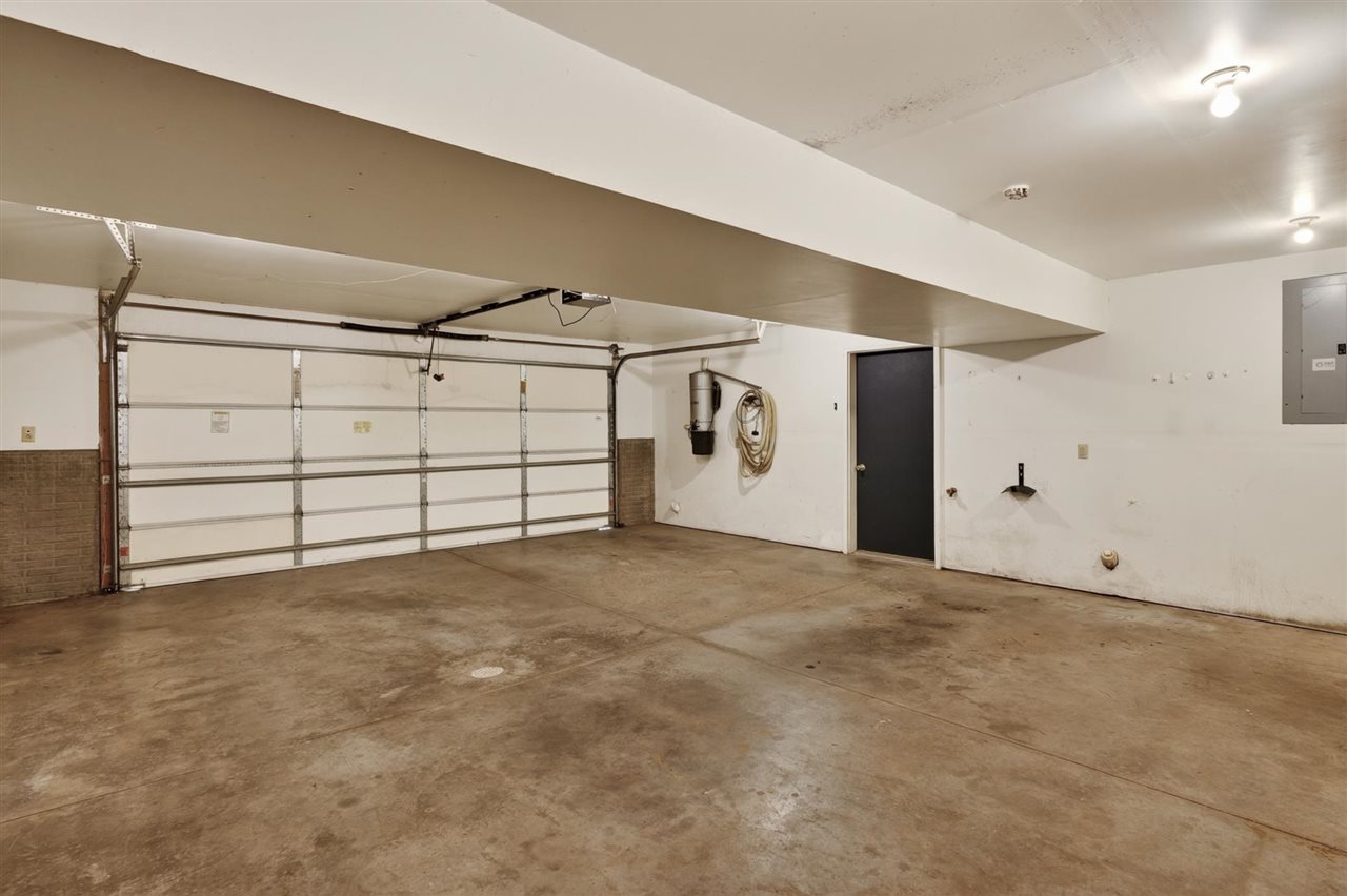 220 W Main Street Oxford IA 52322