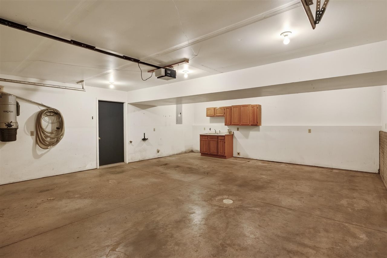 220 W Main Street Oxford IA 52322