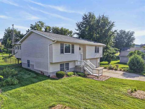 220 W Main Street Oxford IA 52322