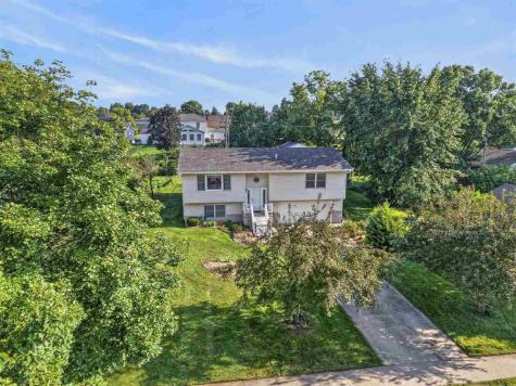 220 W Main Street Oxford IA 52322