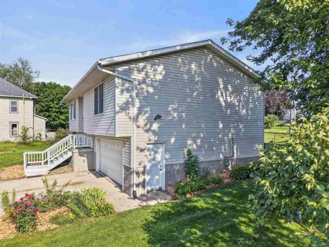 220 W Main Street Oxford IA 52322